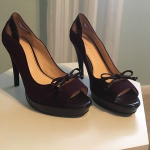 Marc Fisher  plum suede Pumps