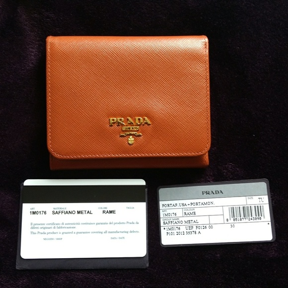 prada 1m0176