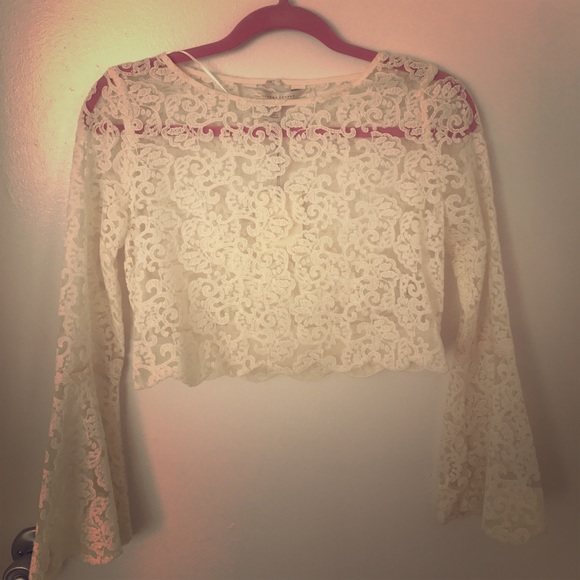 Lauren Conrad lace crop top with bell sleeves - Picture 1 of 4