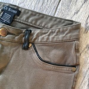 Leather trim skinny pants