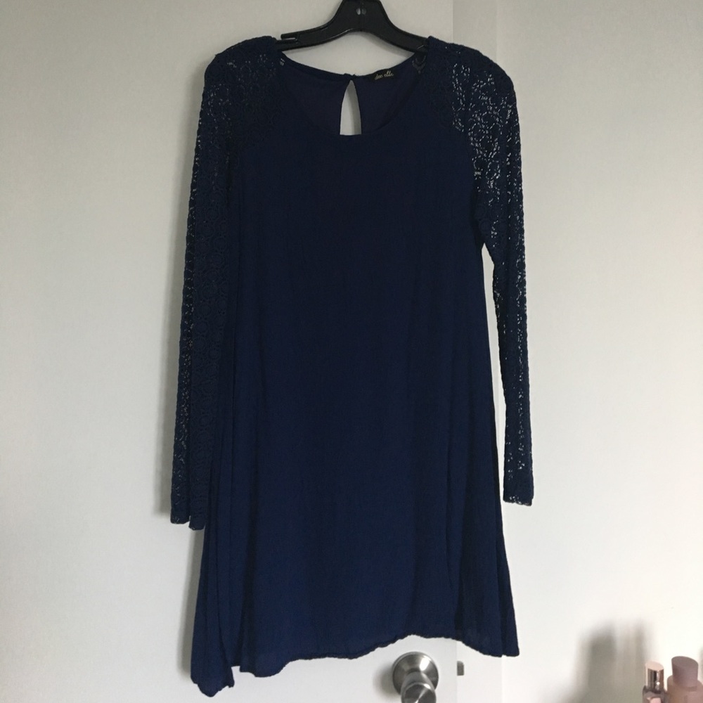 Aline lace sleeve dress