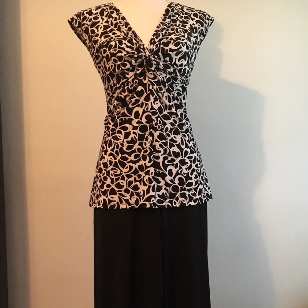 Dress Barn top and flowing culottes set