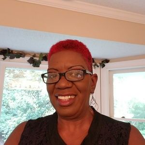 Meet your Posher, Tonya