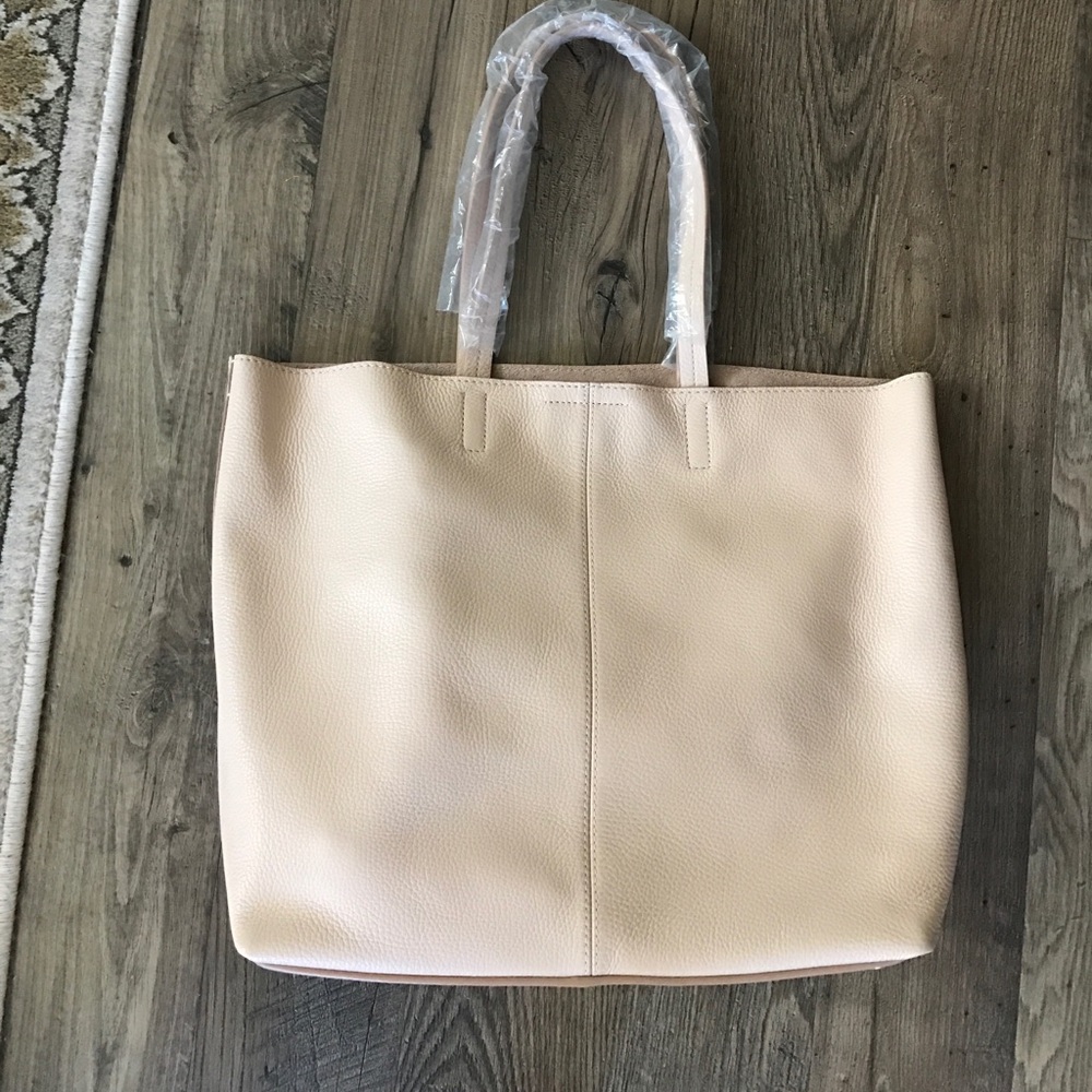 NWT Banana Republic Slouchy Italian Leather Tote