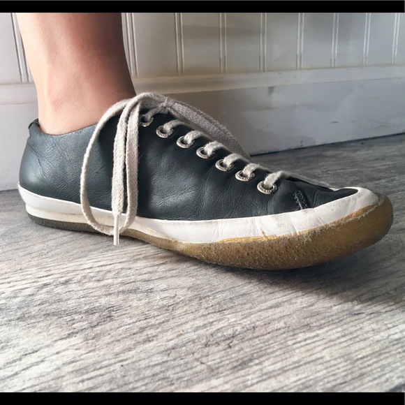 Navy Blue Clark's Genuine Leather Sneakers - Picture 1 of 4