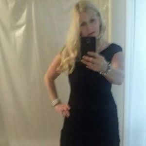 Meet your Posher, Debra