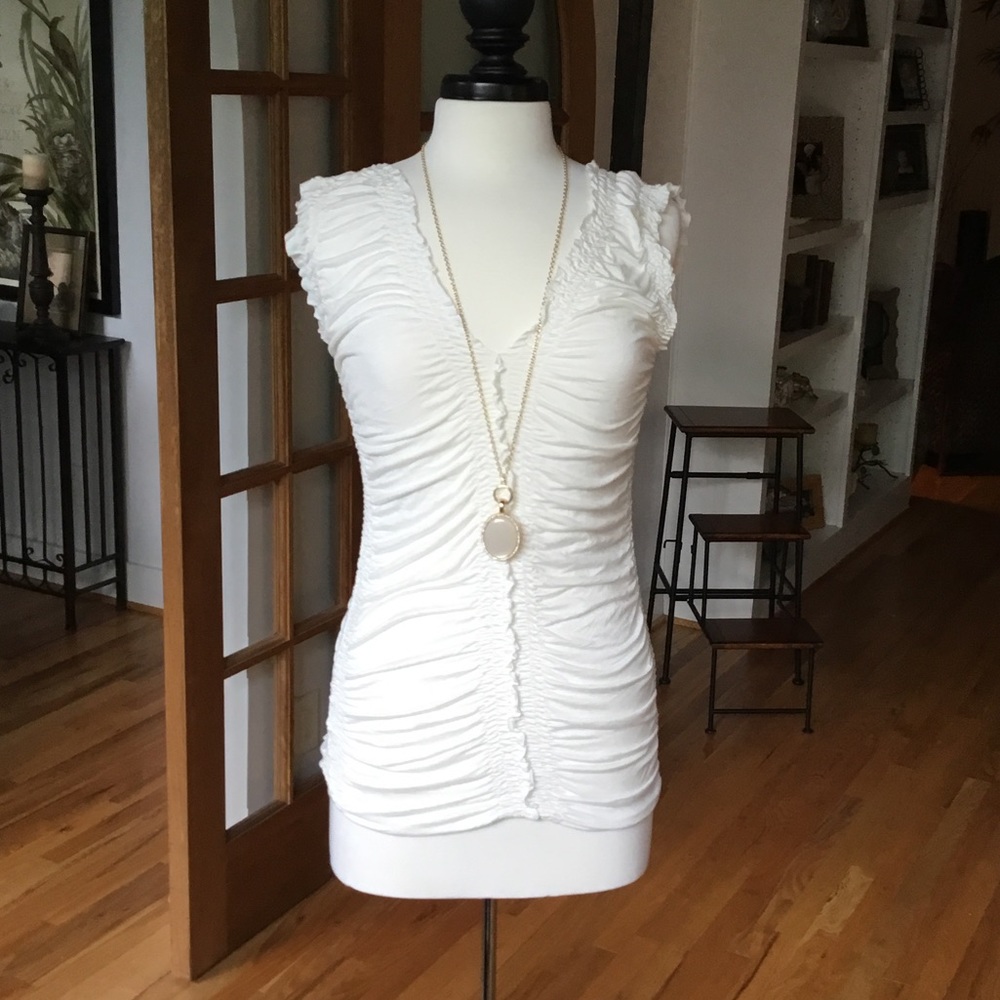Super versatile cream top!