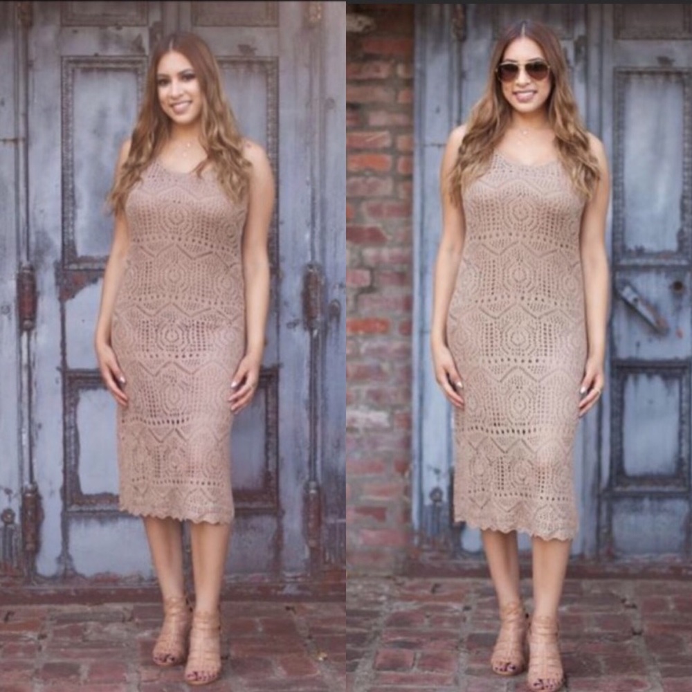 NWT Hayden Los Angeles Crochet Midi Dress-small