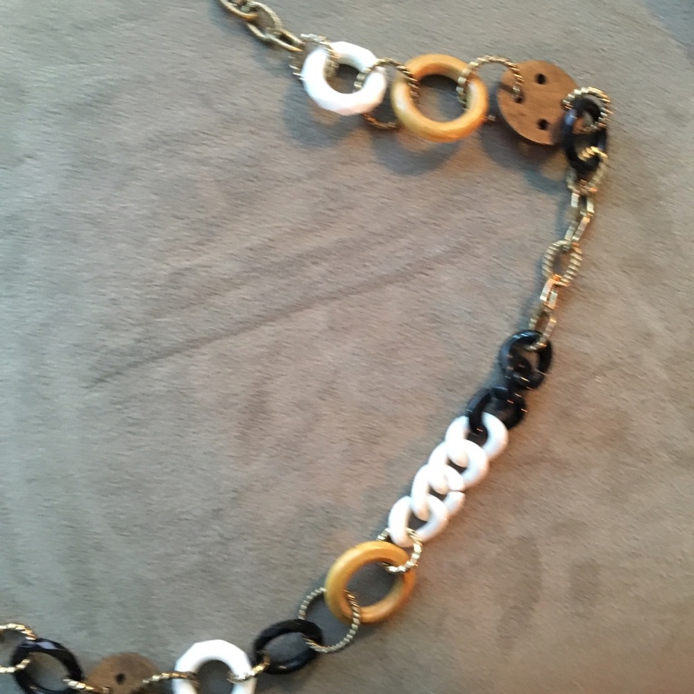Gold, White, Black and Tan long chain necklace! - Picture 3 of 4