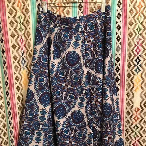 Tea Length Skirt - Picture 2 of 2