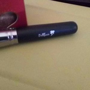 Amore Pacific Makeup - 24K Gold Blusher and Dollface brush Amore Pacific Makeup - 24K Gold Blusher and Dollface brush