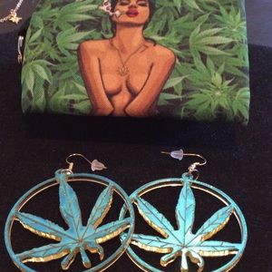 3pc. Tiny Pouch Key Fob & Earrings & Bracelet UNSX