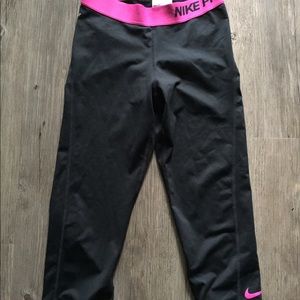 Nike capris