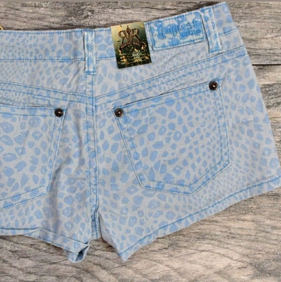Leopard Cheetah Print Blue Denim Shorts 11/30 - Picture 1 of 8