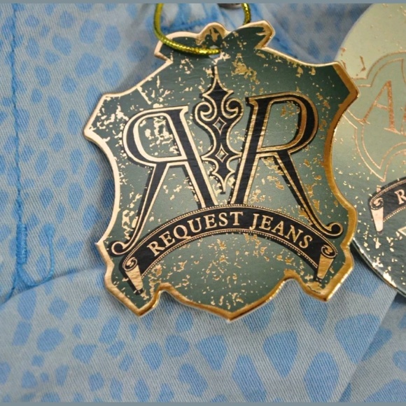 Leopard Cheetah Print Blue Denim Shorts 11/30 - Picture 5 of 8