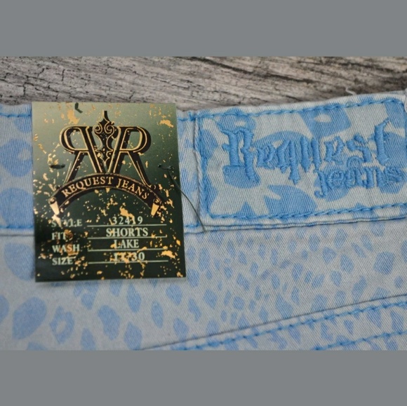 Leopard Cheetah Print Blue Denim Shorts 11/30 - Picture 6 of 8