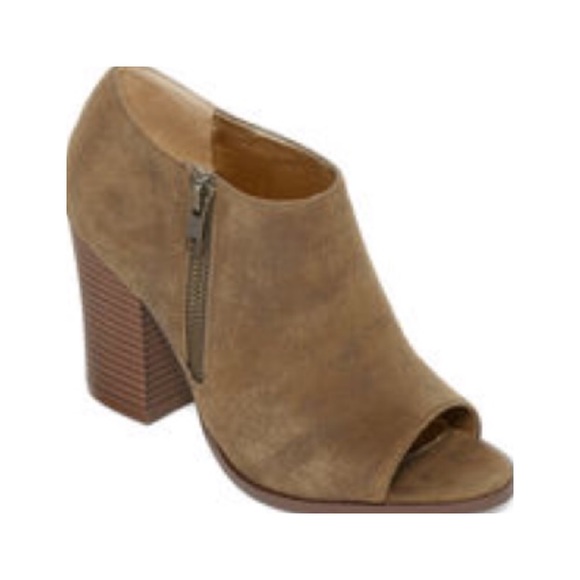 Open Toe Booties - Picture 3 of 3