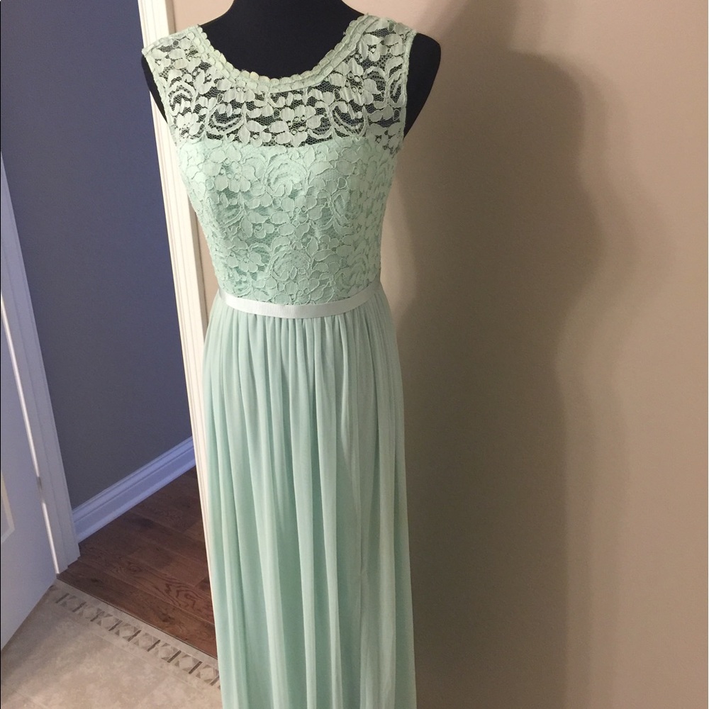 David's Bridal dress size 4