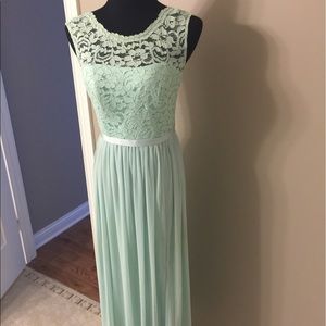 David's Bridal dress size 4