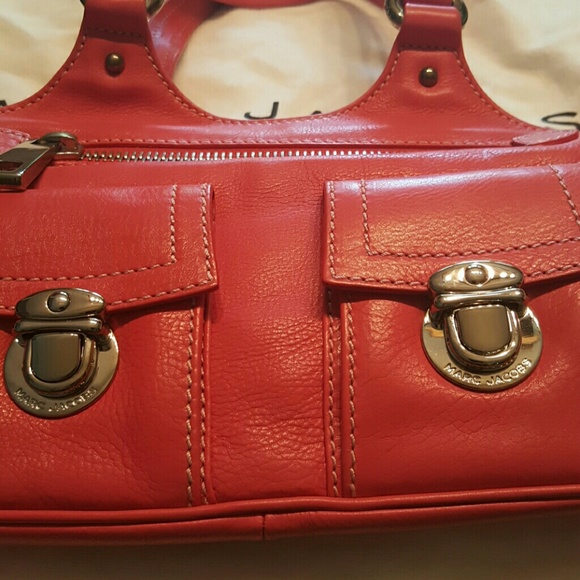 Marc Jacobs leather handbag. - Picture 3 of 4