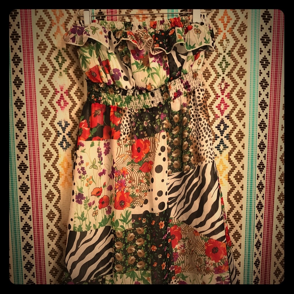 Sleeveless floral mini dress