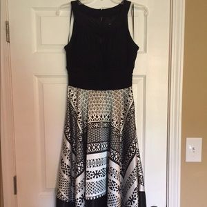 Melrose Key Hole Front Dress