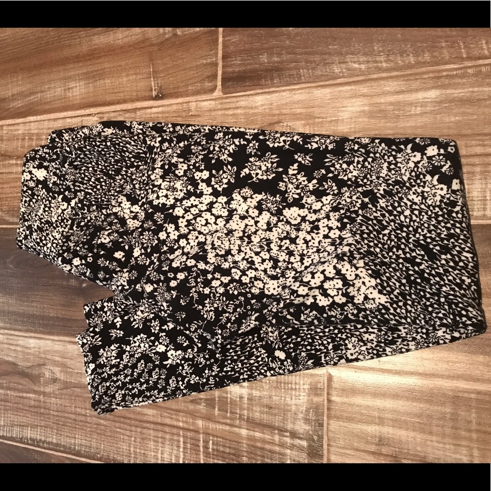LuLaRoe Leggings - Black & White Floral