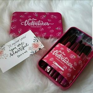 SUMMER SALE! VELVETINES PRO BRUSH SET