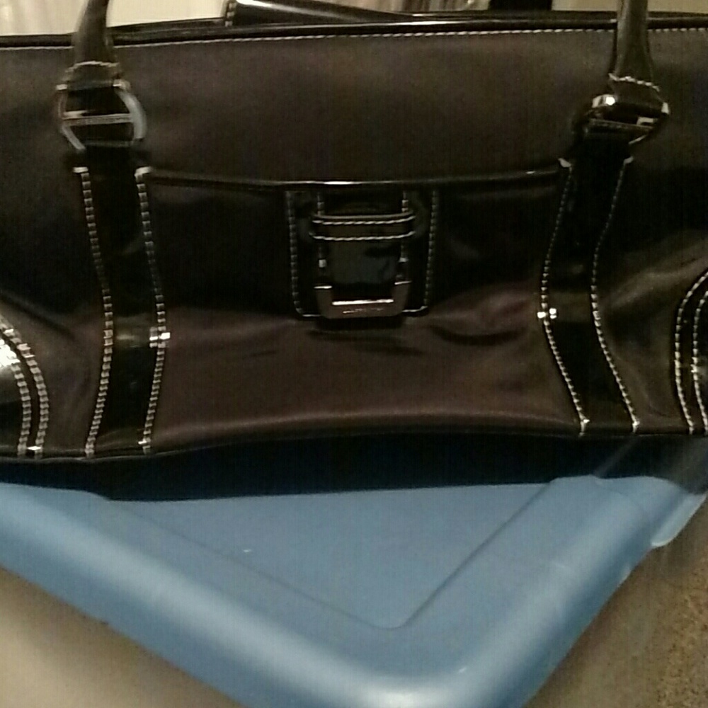 Liz Claiborne black purse