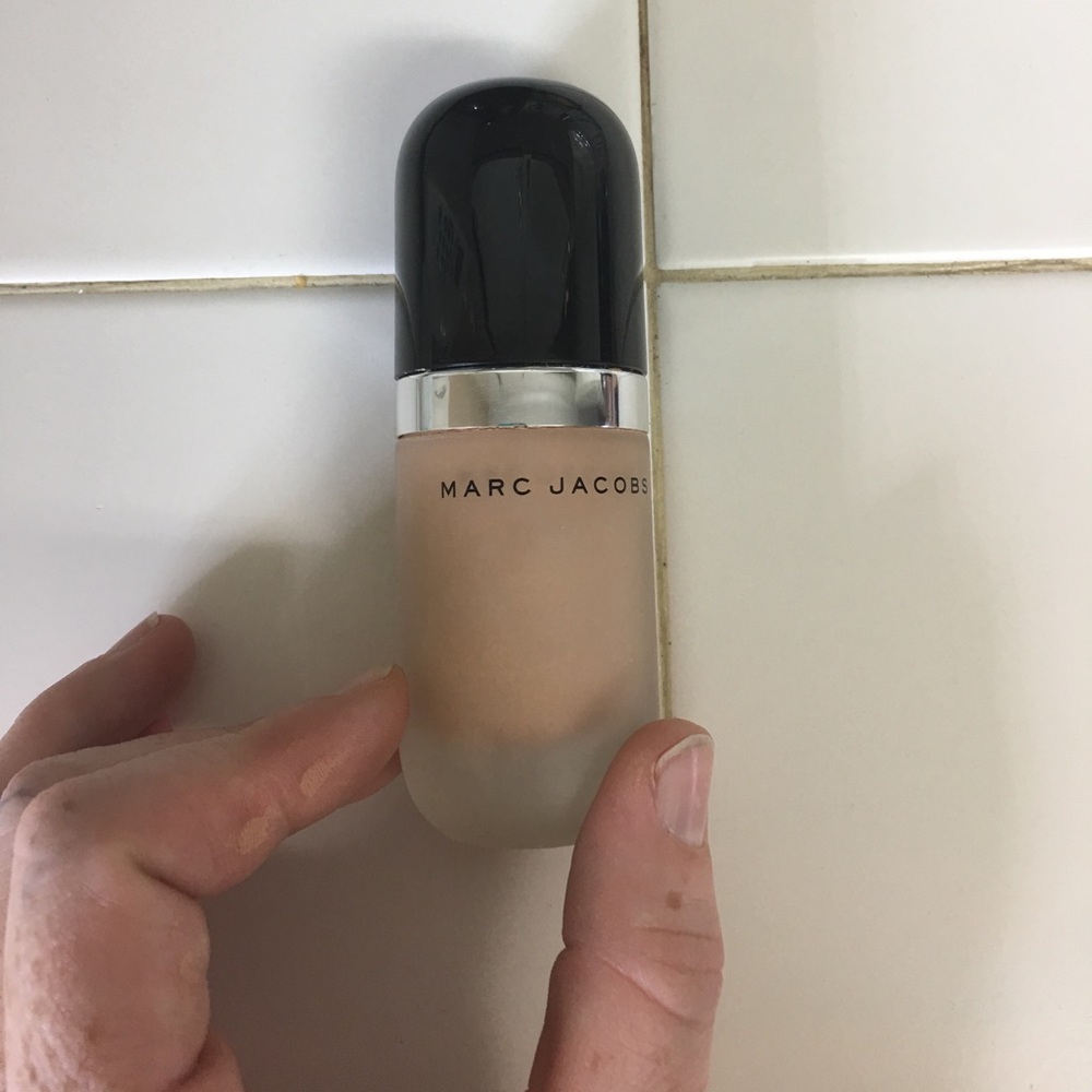Marc Jacobs remarkable foundation in bisque taupe