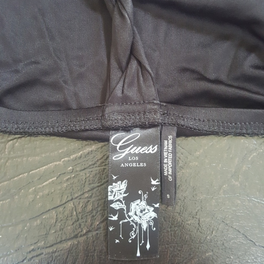 Slinky black Guess tank top - Picture 5 of 5