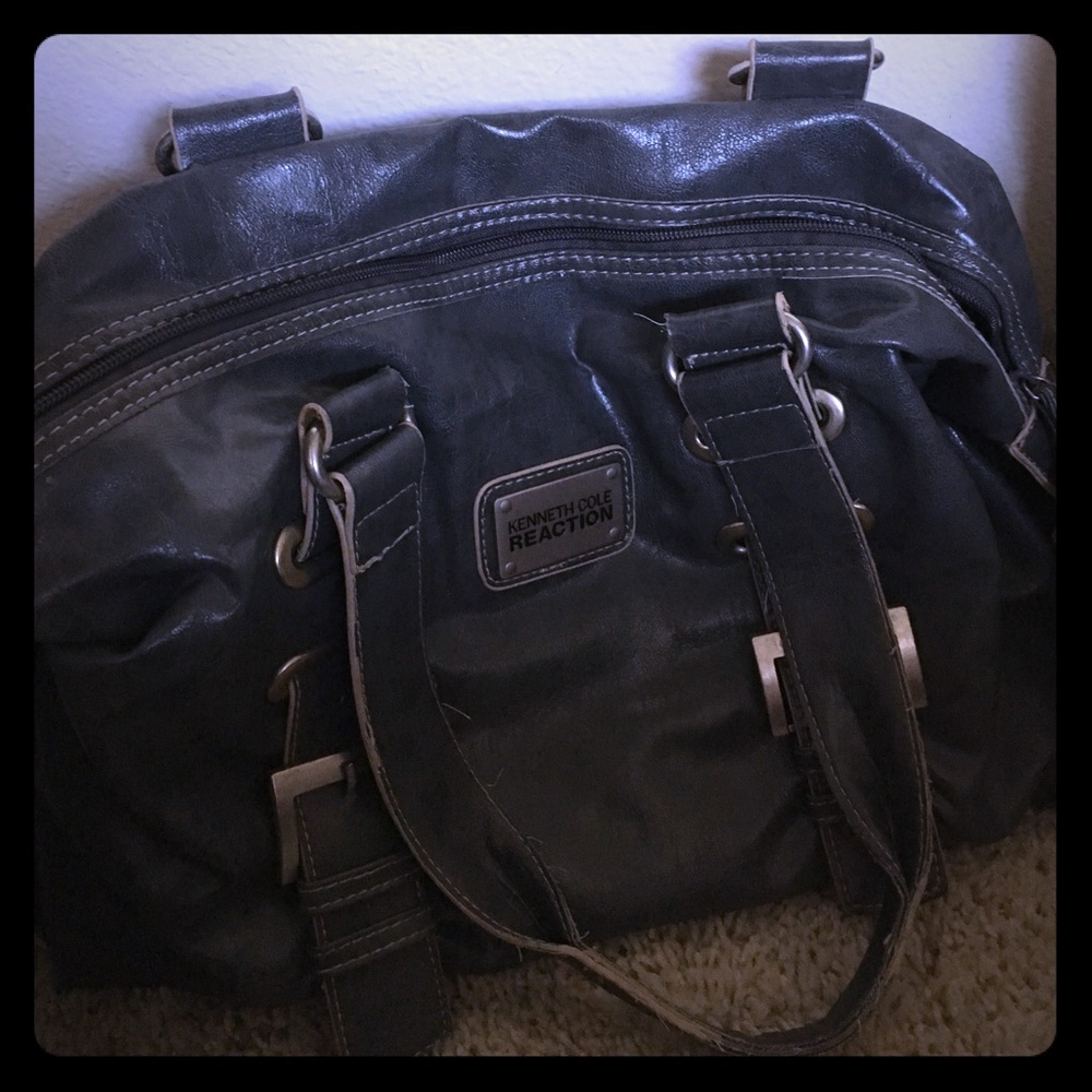Kenneth Cole gray purse