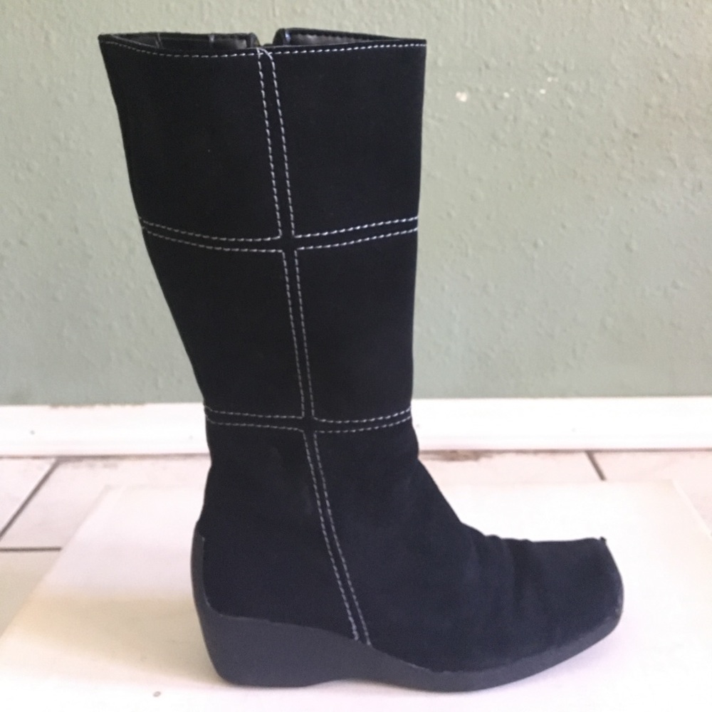 Black suede boots