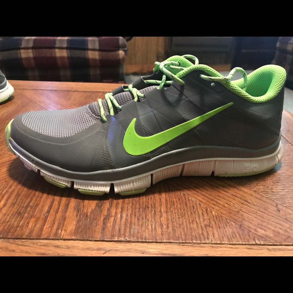Nike Free 5.0 shoes