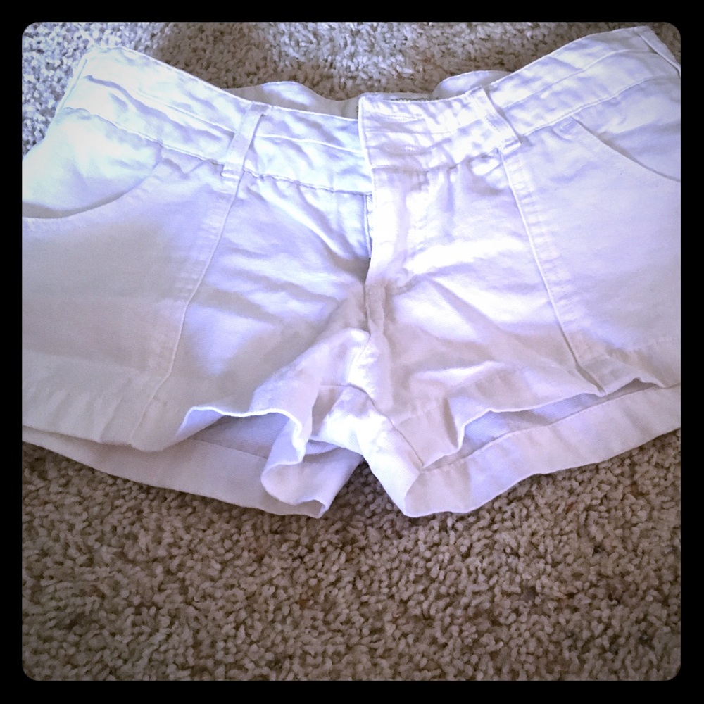 White cotton shorts
