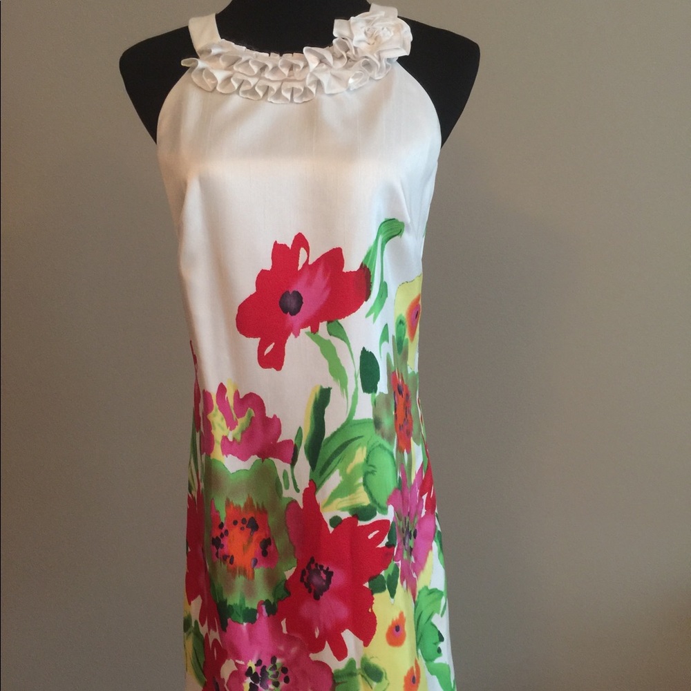 Floral Dress with ruffle neckline