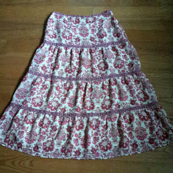 Loft Skirt, size 4-6 - Picture 3 of 6