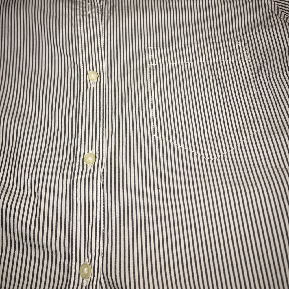 Gap button front top - Picture 4 of 4