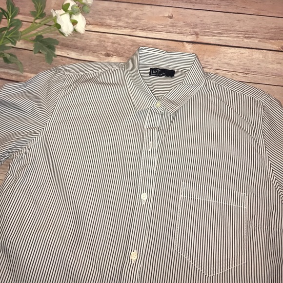 Gap button front top - Picture 3 of 4