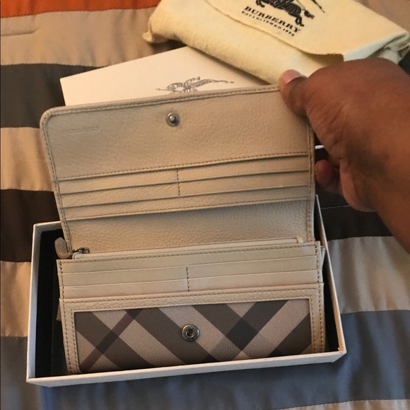 Burberry wallet - Picture 4 of 5