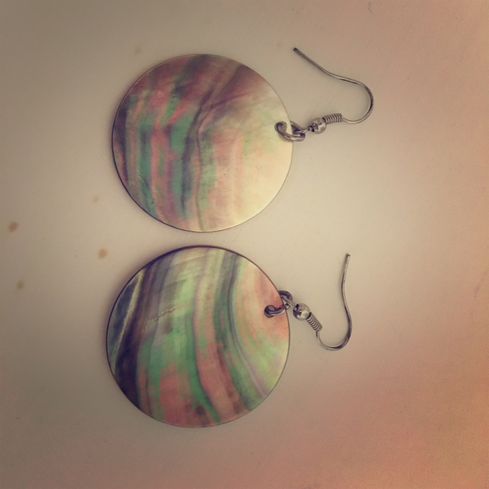 FINAL SALE: Handmade shell earrings