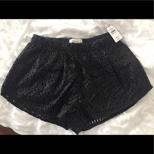 Abercrombie & Fitch Black shorts with cut out Sz S