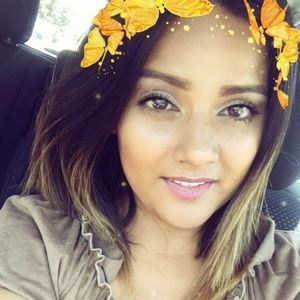 Meet your Posher, Elisa