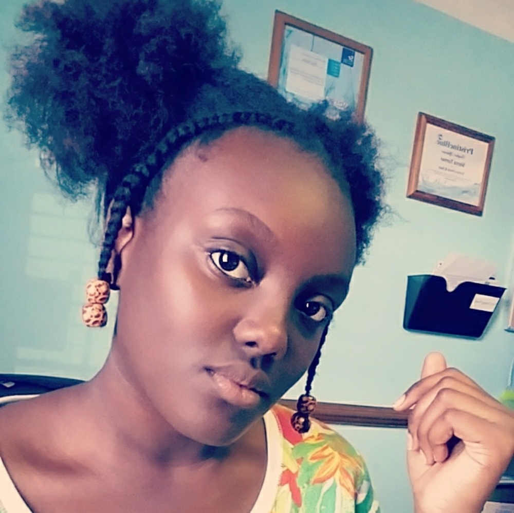 Meet your Posher, Lanija