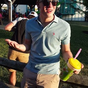 Meet your Posher, Bobby