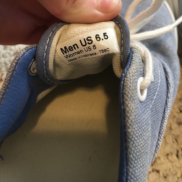 Vans - Picture 3 of 3