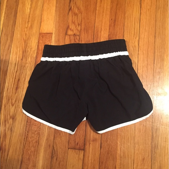 Running shorts, size Sm - Picture 2 of 3