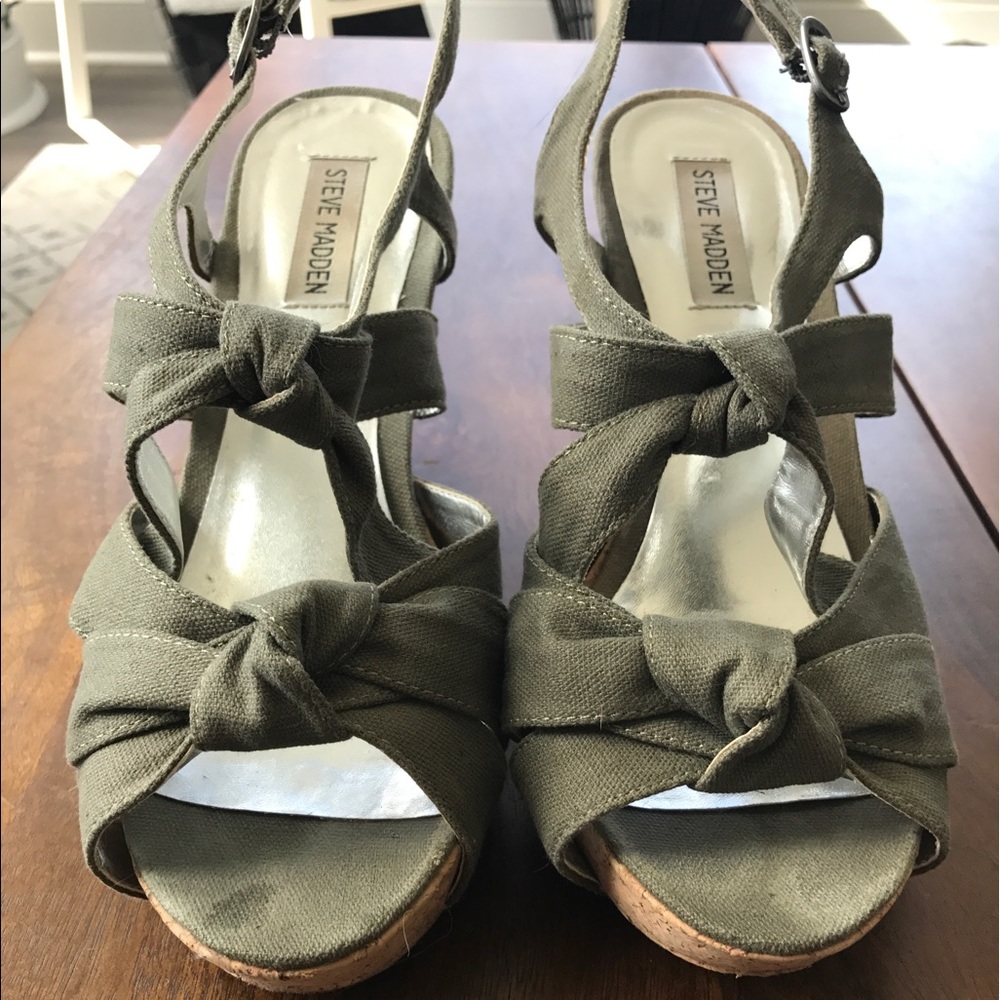 Steve Madden green twist cork wedges