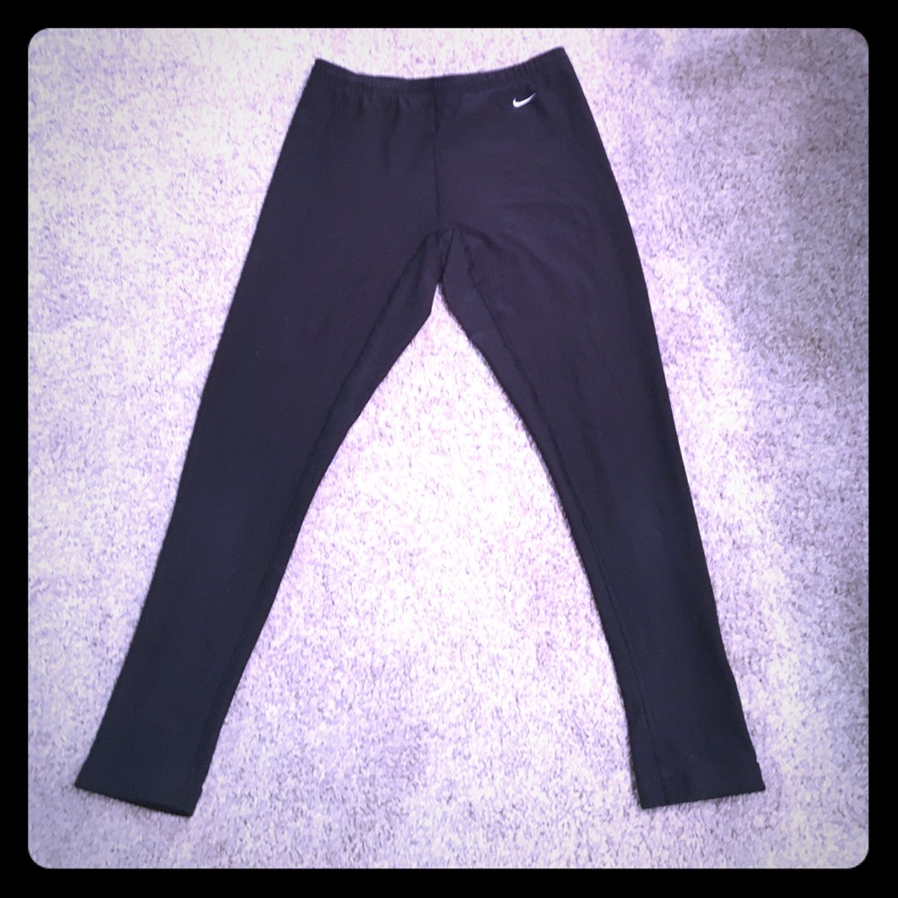 Medium Nike Ladies Spandex Pants with Drawstring
