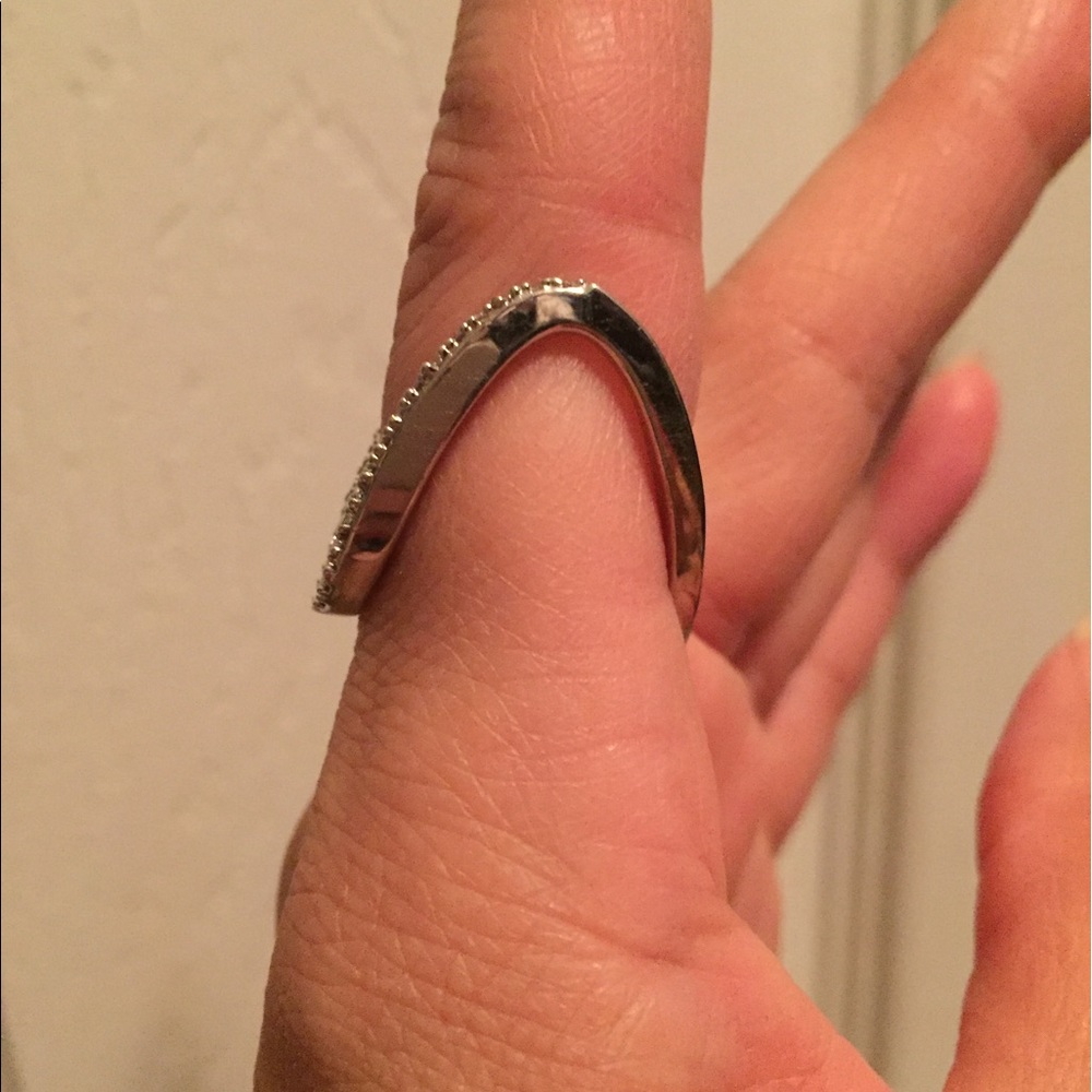 Ring - Picture 2 of 4